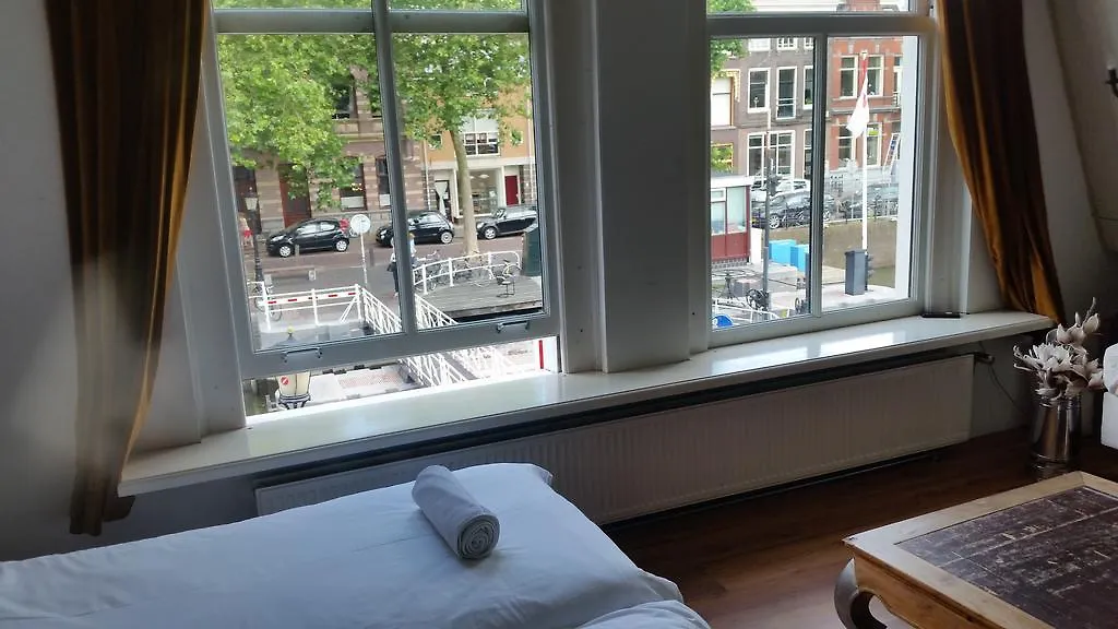 Oda ve Kahvaltı Nando'S B&B Utrecht City Centre